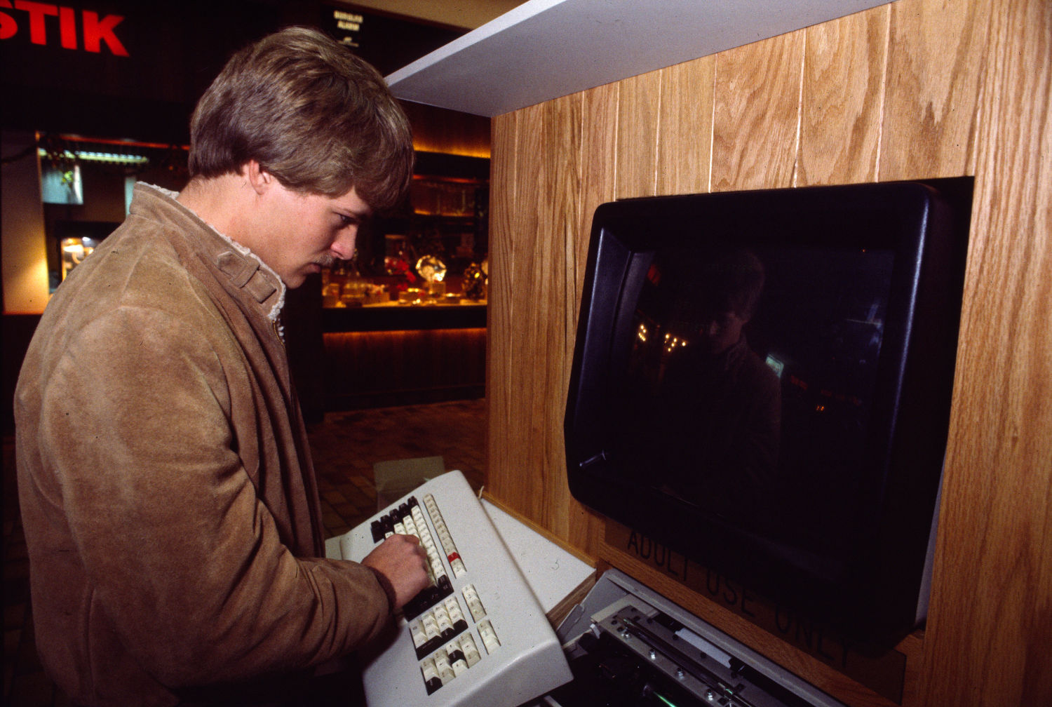 Computer directory at Rimrock Mall, 1984